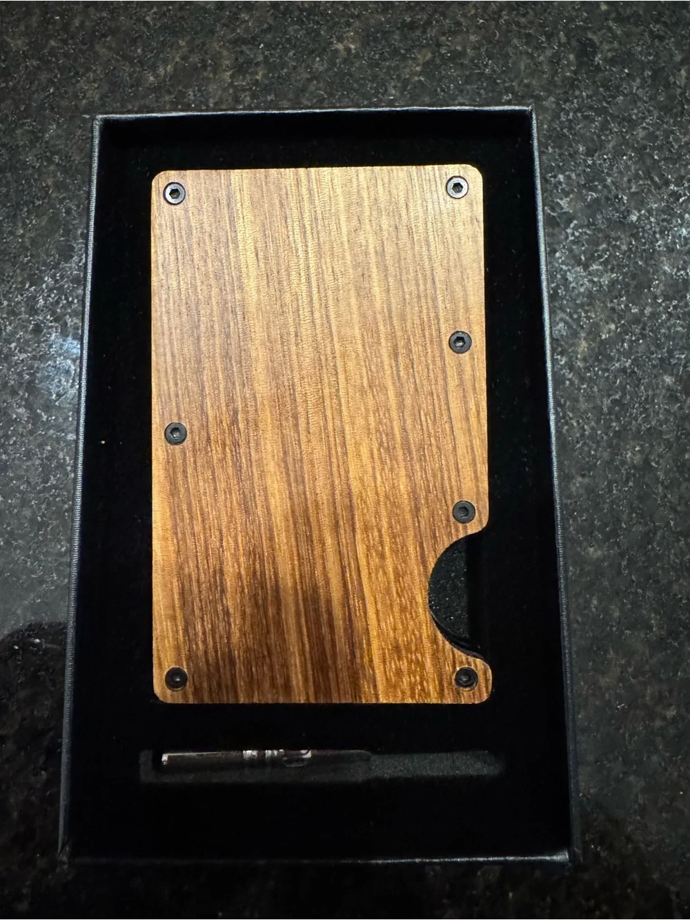Avantwood card holder